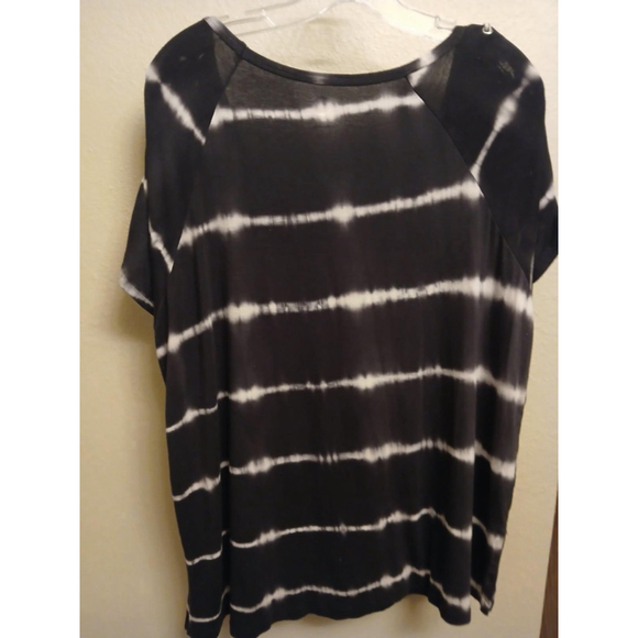 Women's A&I Black Tie-Dye Lace-Up Sleeve Top 1X (31JC) - Picture 8 of 8